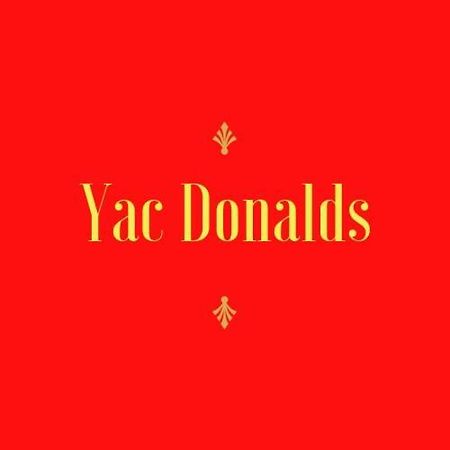 Kāgbeni Hotel Yac Donalds מראה חיצוני תמונה